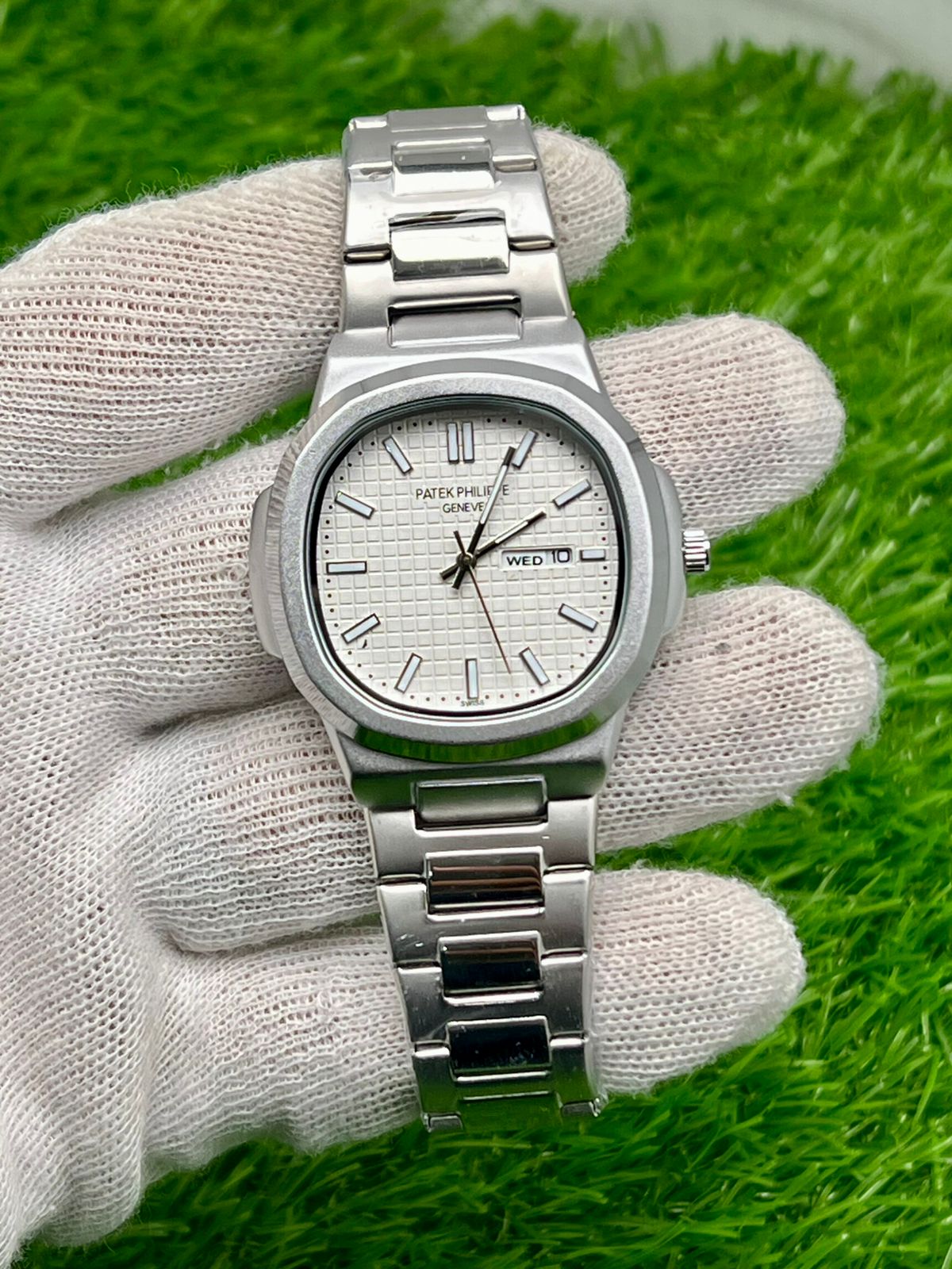 Luxury Stainless Steel Day-Date Watch – Silver Dial