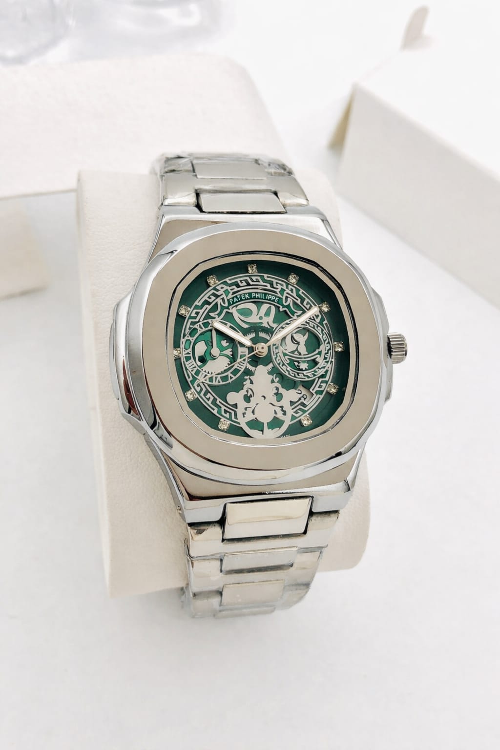 Luxury Skeleton-Style Watch – Silver Case with Green Dial