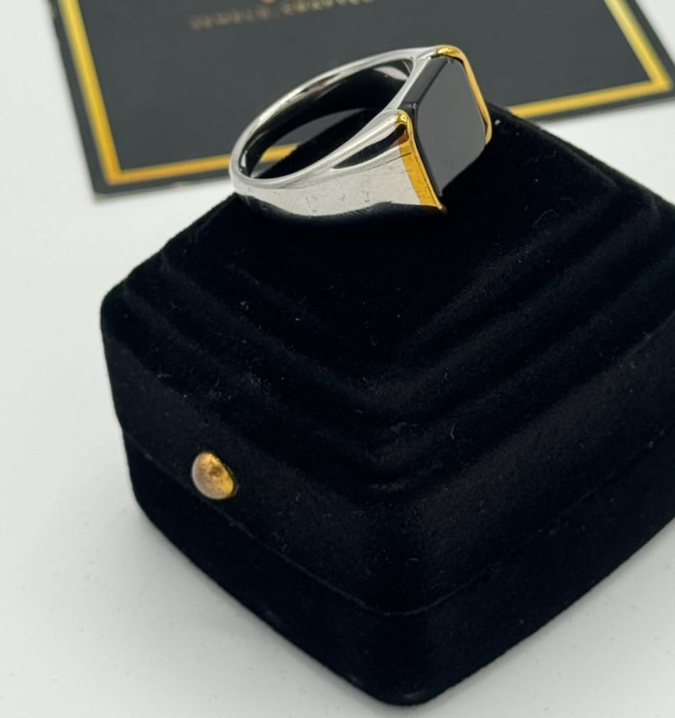 Men’s Black Stone Two-Tone Signet Ring